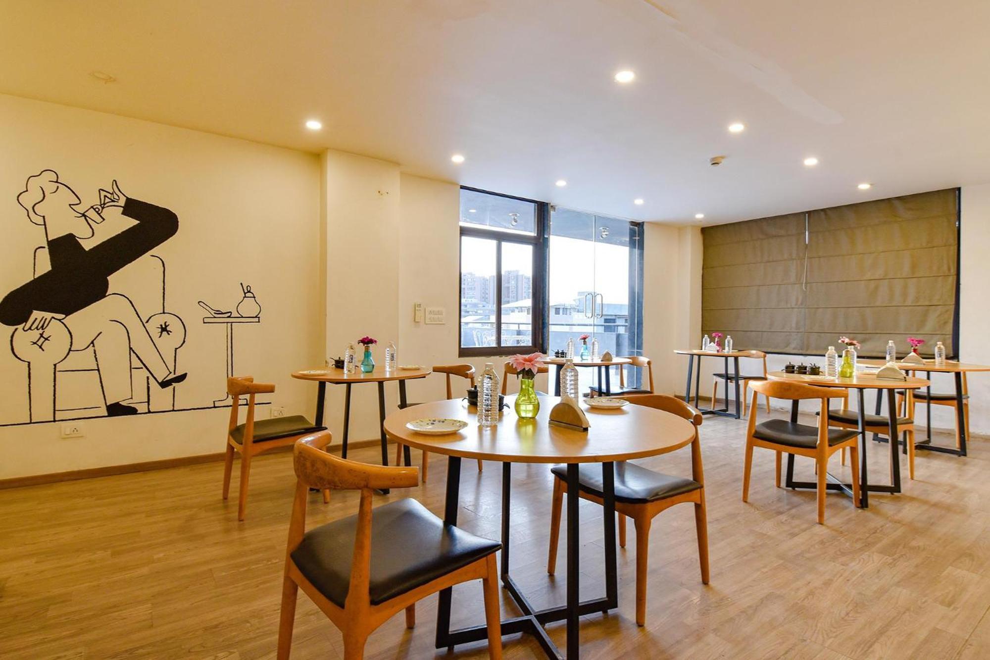 Fabhotel Ny Townhouse Ahmedabad Extérieur photo