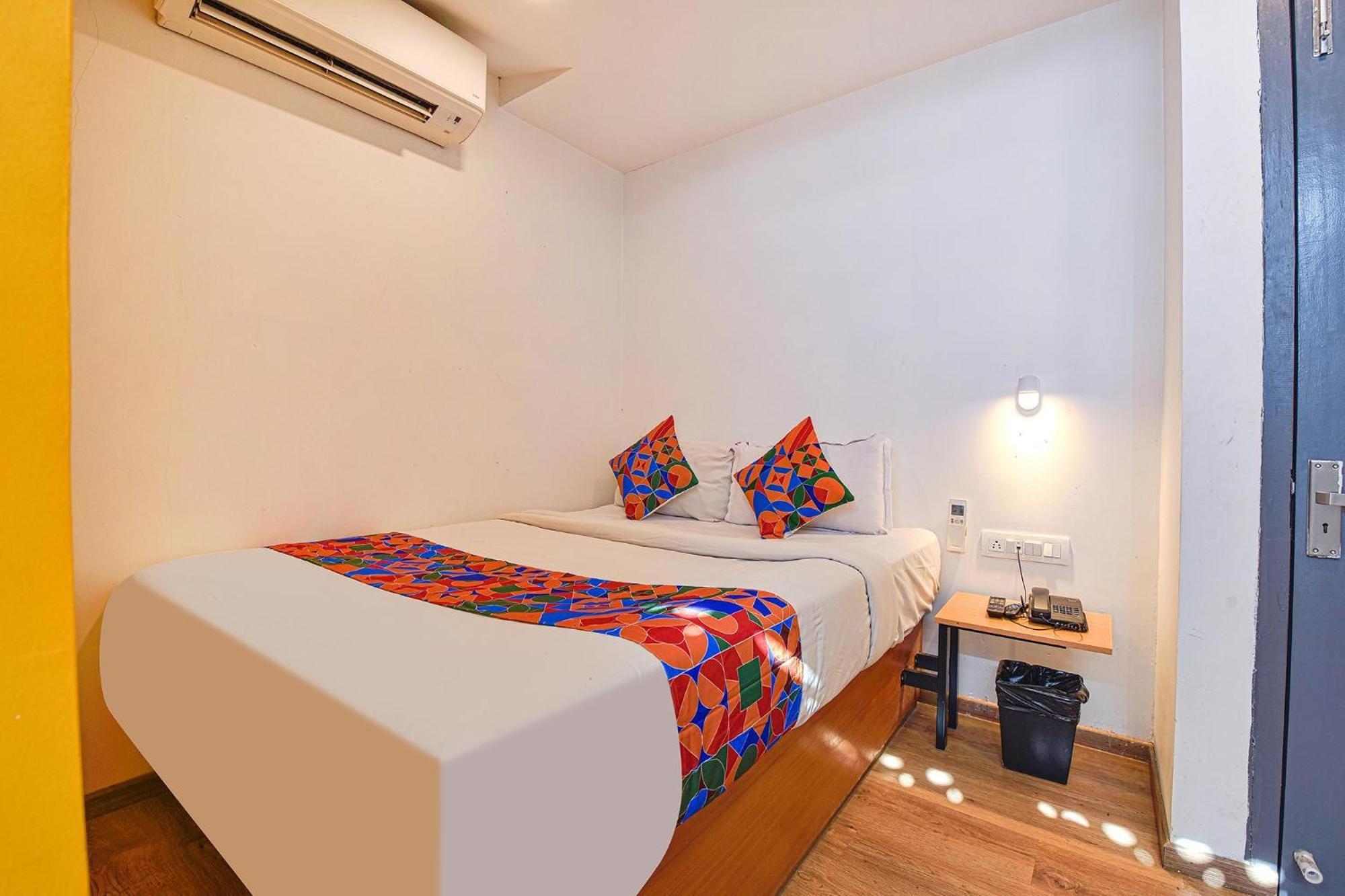 Fabhotel Ny Townhouse Ahmedabad Extérieur photo