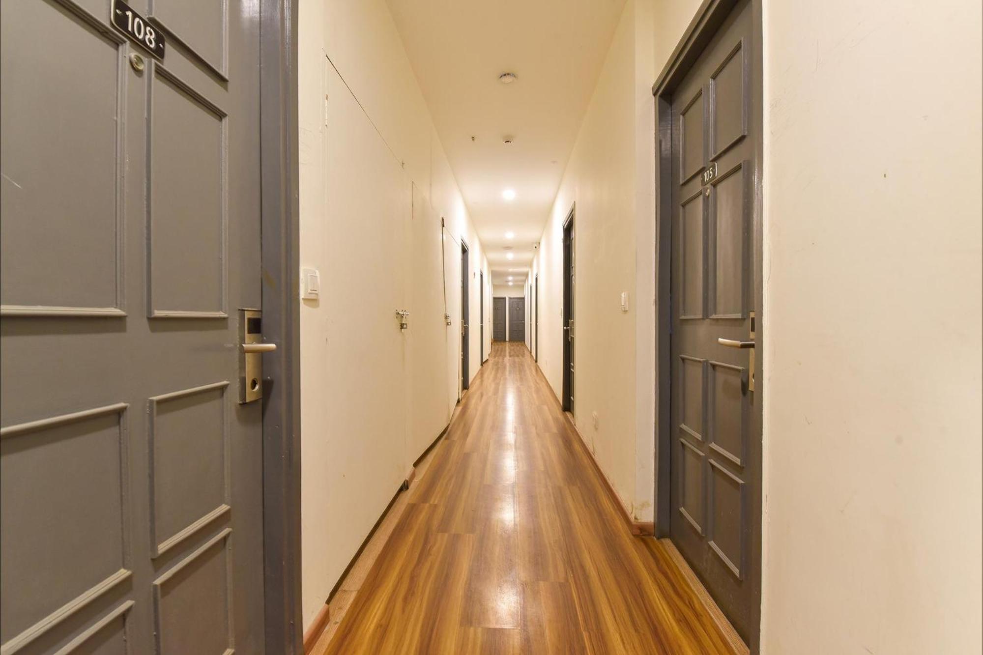 Fabhotel Ny Townhouse Ahmedabad Extérieur photo