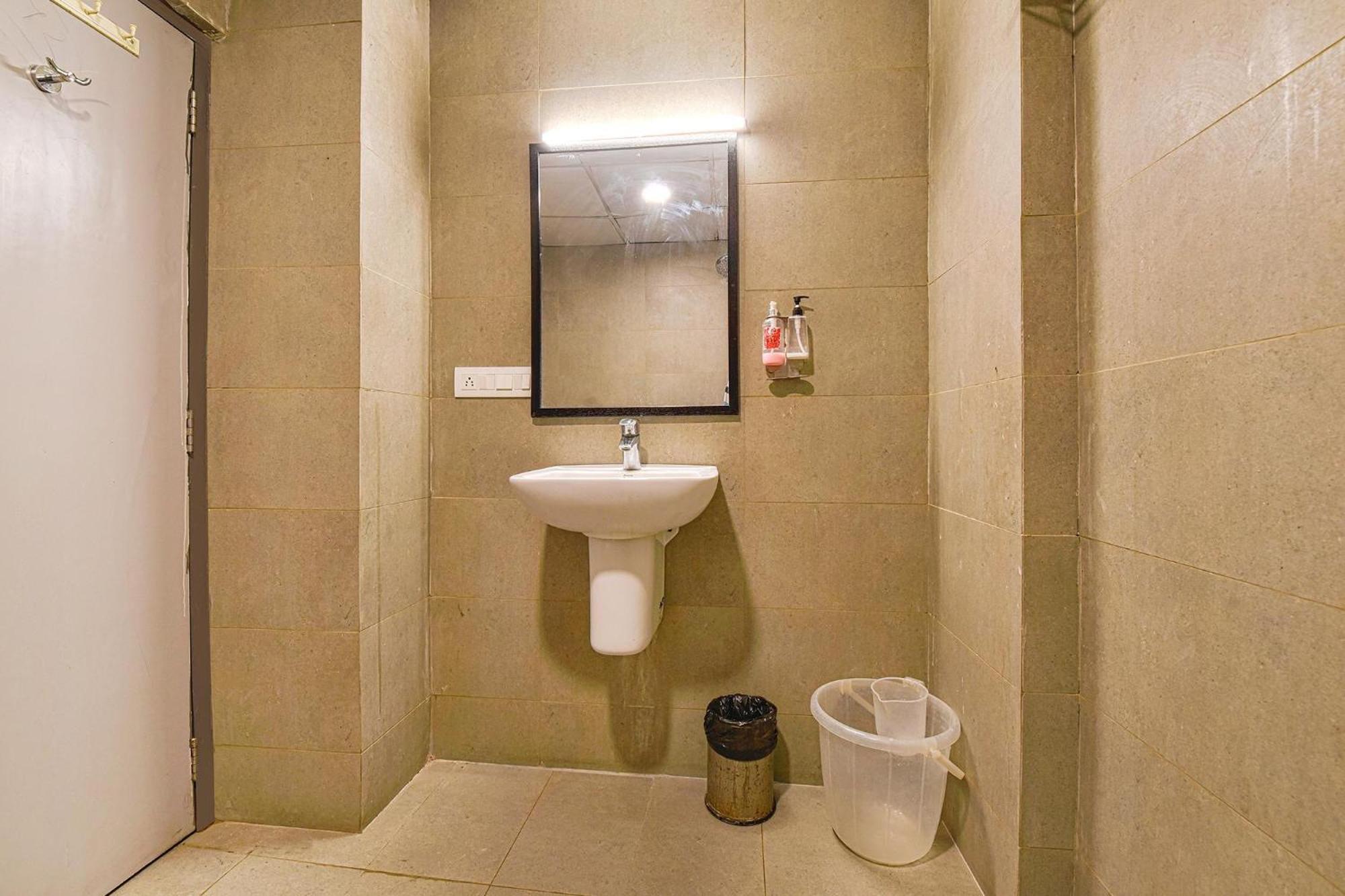 Fabhotel Ny Townhouse Ahmedabad Extérieur photo